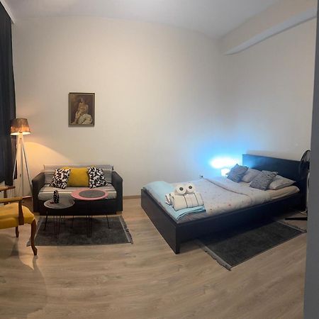 Ganze Klein Unterkunft 1100 Wien Extérieur photo