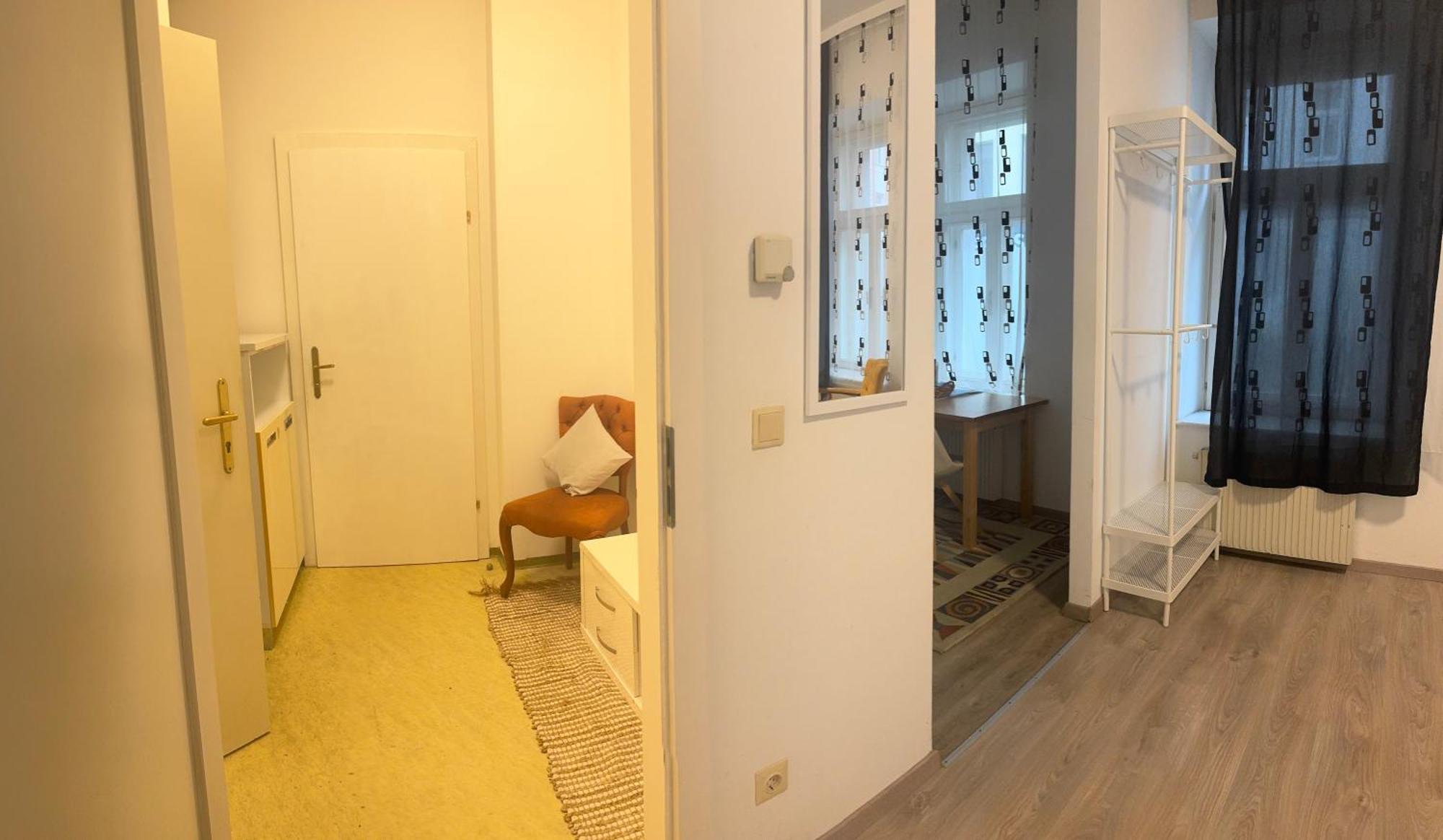 Ganze Klein Unterkunft 1100 Wien Extérieur photo